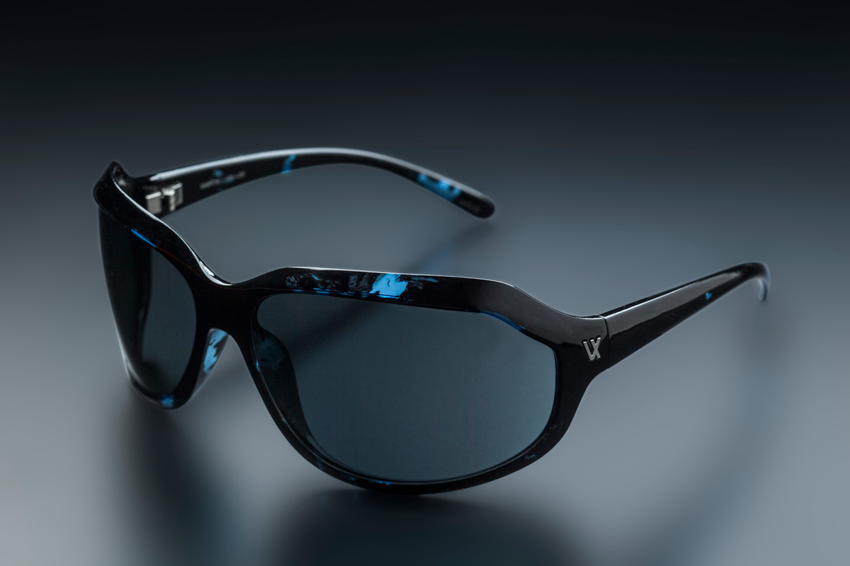 Gackt Vartixコラボサングラスがビジョンメガネで独占販売開始 サングラスニュース Glafas グラファス メガネ サングラス総合情報サイト