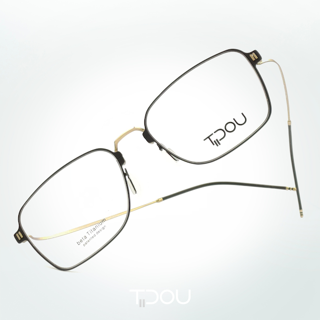 Beta Titanium Eyeglasses [Tidou Eyewear]